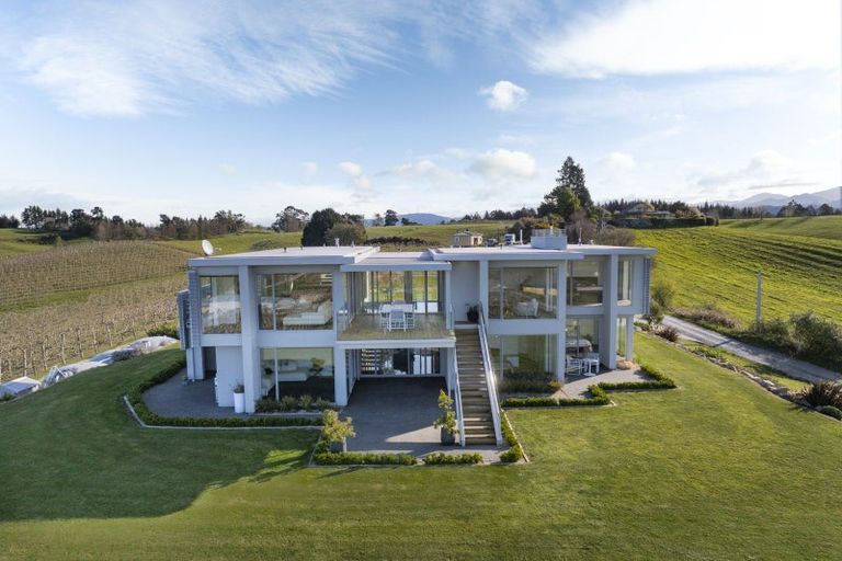 Photo of property in 28 Lindup Road, Lower Moutere, Upper Moutere, 7175