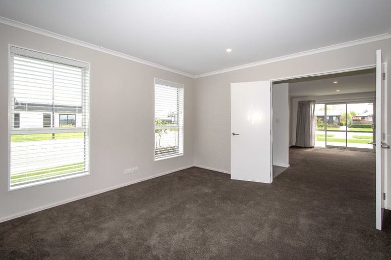Photo of property in 31 Tara Crescent, Woodend, 7610