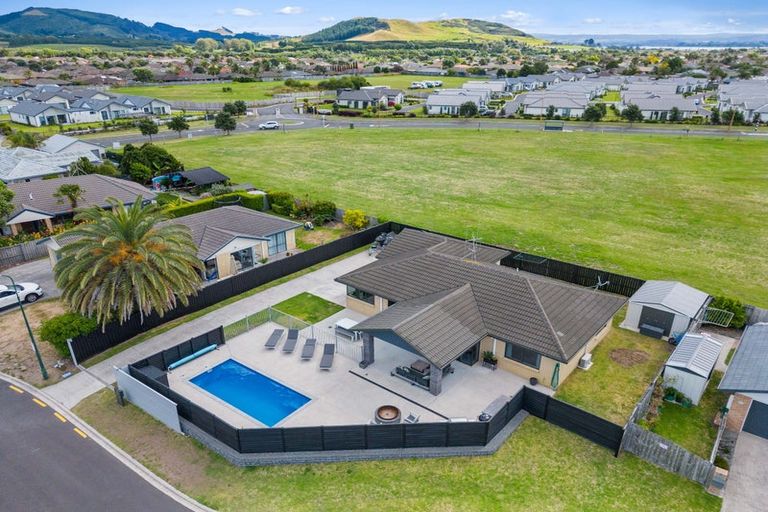 Photo of property in 11 Thoroughbred Place, Papamoa Beach, Papamoa, 3118