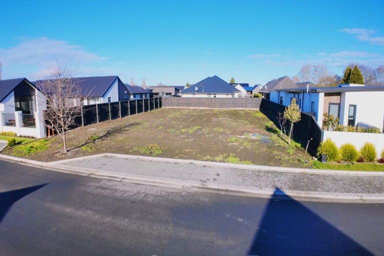 Photo of property in 3 Kirkland Crescent, Harewood, Christchurch, 8051