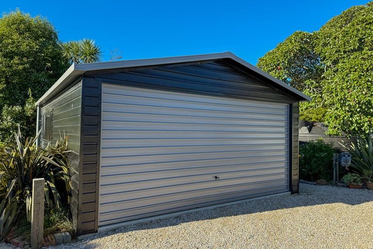 Photo of property in 382 Abel Tasman Drive, Motupipi, Takaka, 7183
