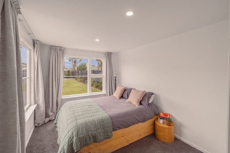Photo of property in 12a Cradock Street, South New Brighton, Christchurch, 8062