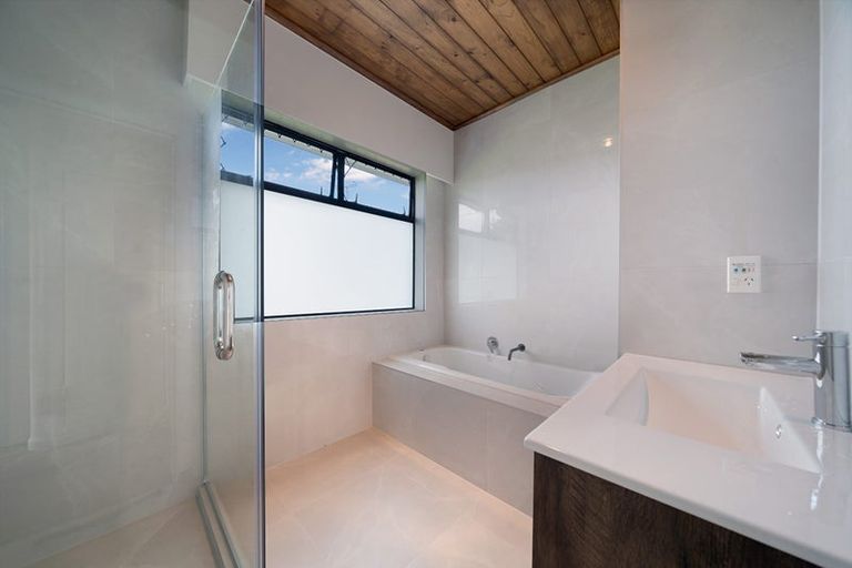 Photo of property in 301 Spur Road, Stillwater, Silverdale, 0993