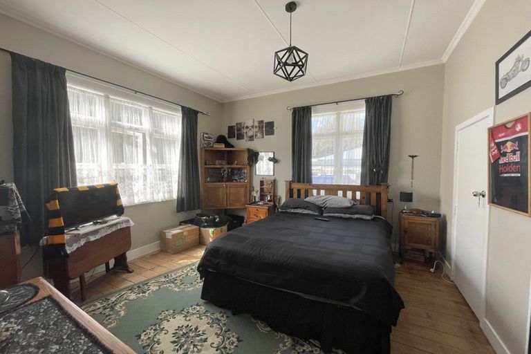 Photo of property in 50 Ormond Street, Woodville, 4920