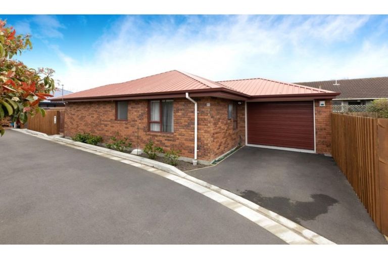 Photo of property in 46 Marriotts Road, North New Brighton, Christchurch, 8083