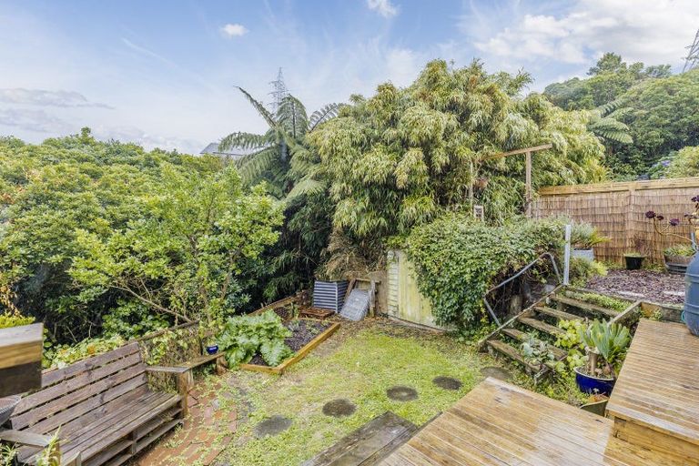 Photo of property in 2b Chancellor Way, Crofton Downs, Wellington, 6035