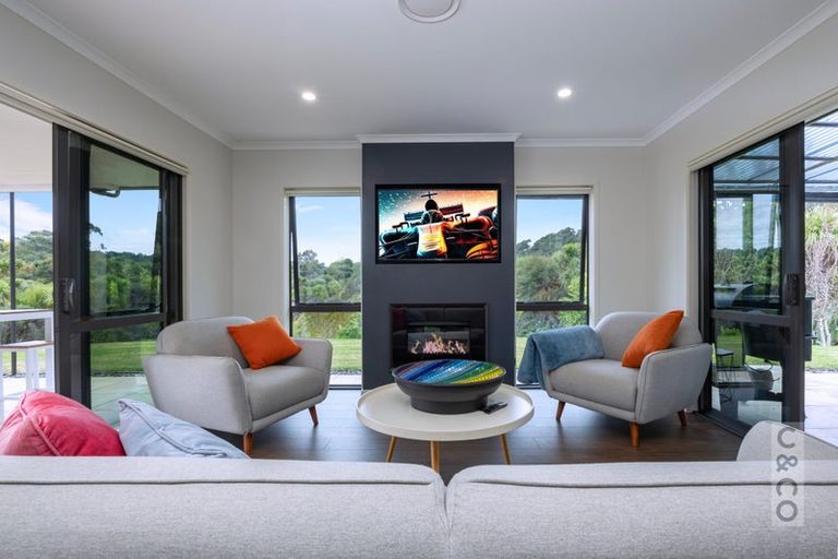 Photo of property in 11 Moses Road, Kaukapakapa, 0873