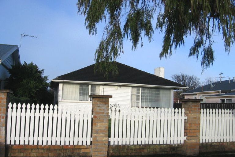 Photo of property in 204 Waterloo Road, Hutt Central, Lower Hutt, 5011