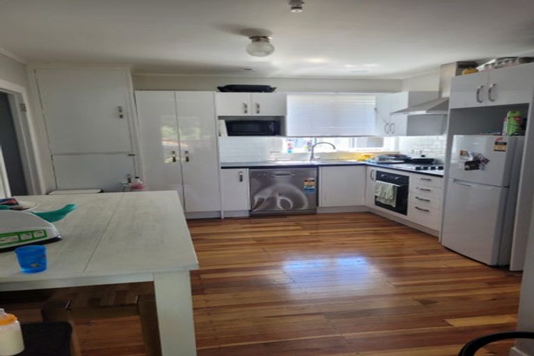 Photo of property in 1/72 Gloucester Road, Manurewa, Auckland, 2102