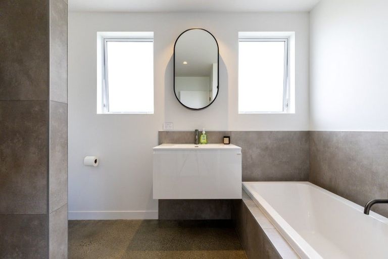 Photo of property in 8 Akatea Lane, Richmond Heights, Taupo, 3330