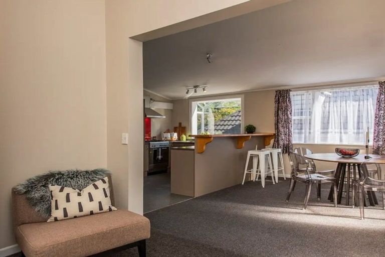 Photo of property in 296 Karori Road, Karori, Wellington, 6012