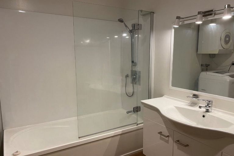 Photo of property in 25/8 Girton Terrace, Mount Cook, Wellington, 6021