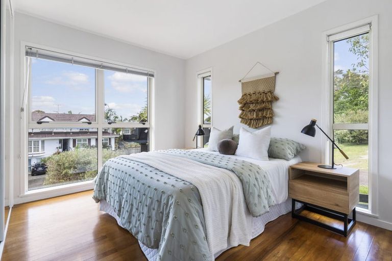 Photo of property in 21 St Ives Terrace, Mairangi Bay, Auckland, 0630