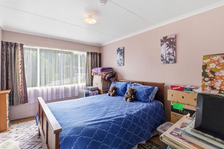 Photo of property in 28 Newcastle Street, Riversdale, 9776