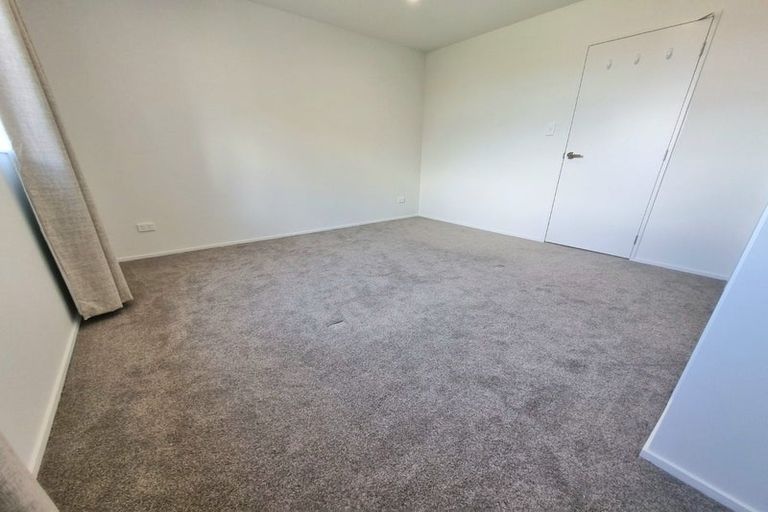 Photo of property in 3/25 Vodanovich Road, Te Atatu South, Auckland, 0610
