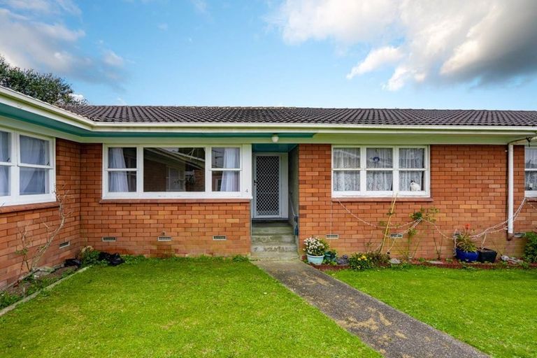Photo of property in 4/62 Great South Road, Papakura, 2110