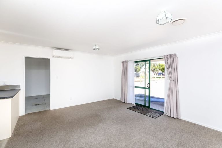 Photo of property in 43 Ballance Street, Lower Vogeltown, New Plymouth, 4310