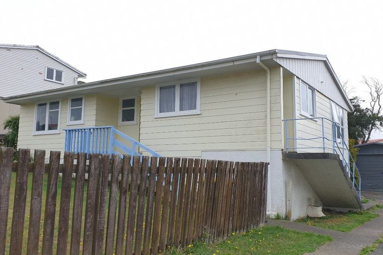 Photo of property in 55 Westmeath Street, Waitangirua, Porirua, 5024