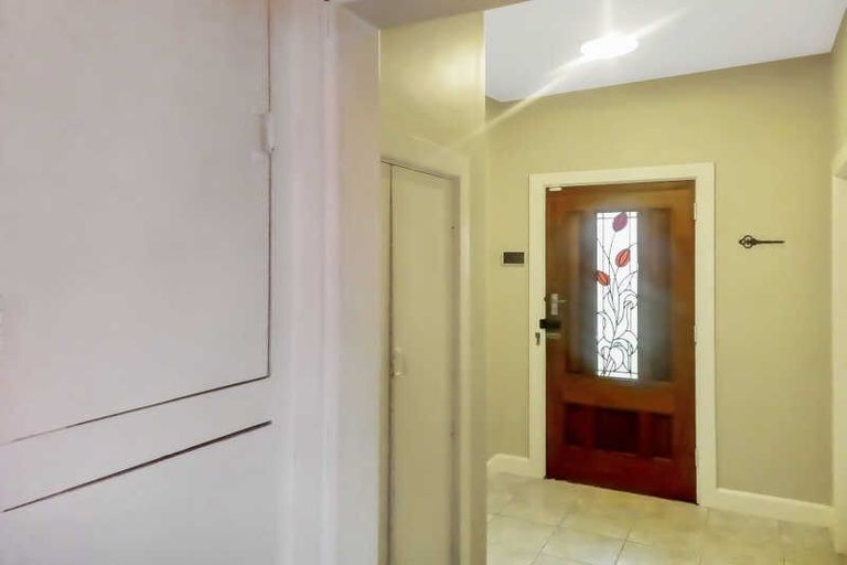 Photo of property in 28 Somerset Crescent, Spreydon, Christchurch, 8024