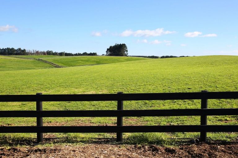 Photo of property in 121 Batty Road, Kingseat, Pukekohe, 2679