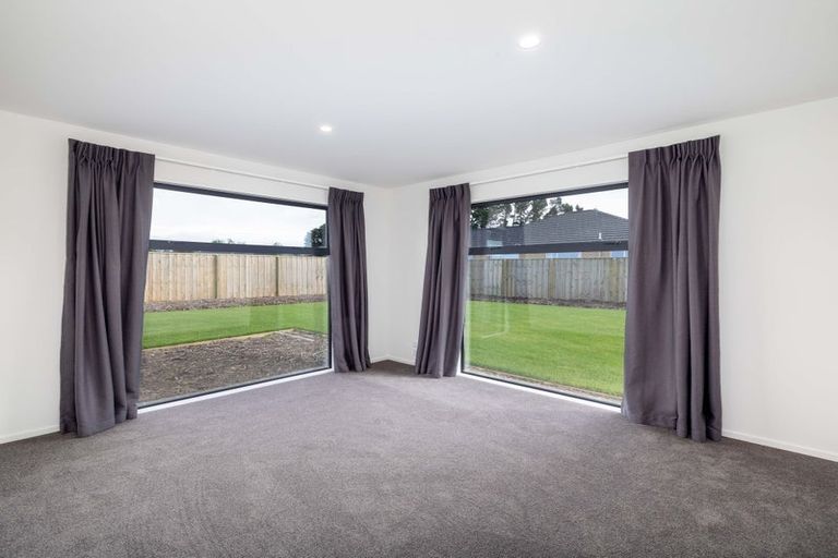 Photo of property in 29 Plover Avenue, Amberley, 7410