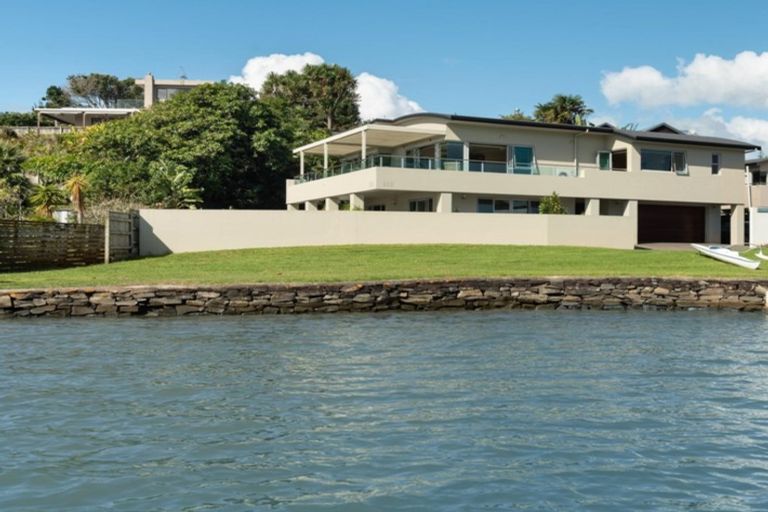 Photo of property in 10 Azores Way, Welcome Bay, Tauranga, 3112