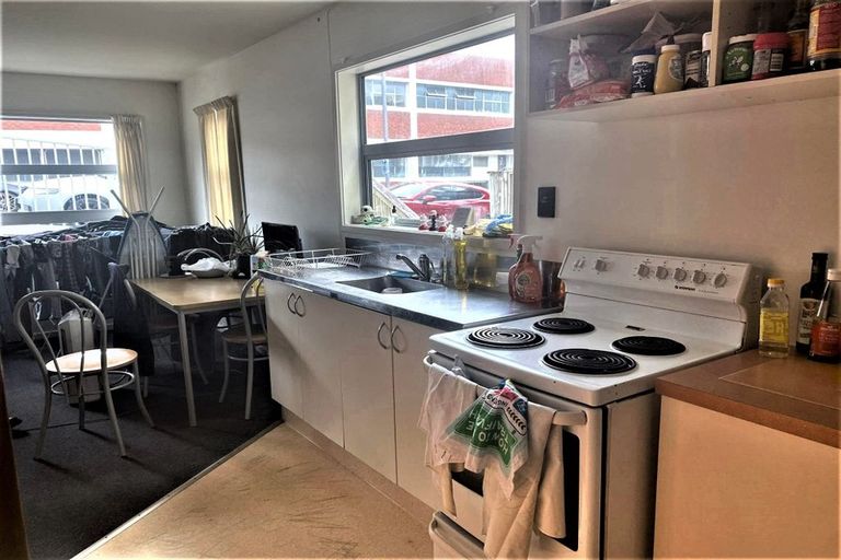 Photo of property in Drummond Street Flats, 26/19 Drummond Street, Mount Cook, Wellington, 6021