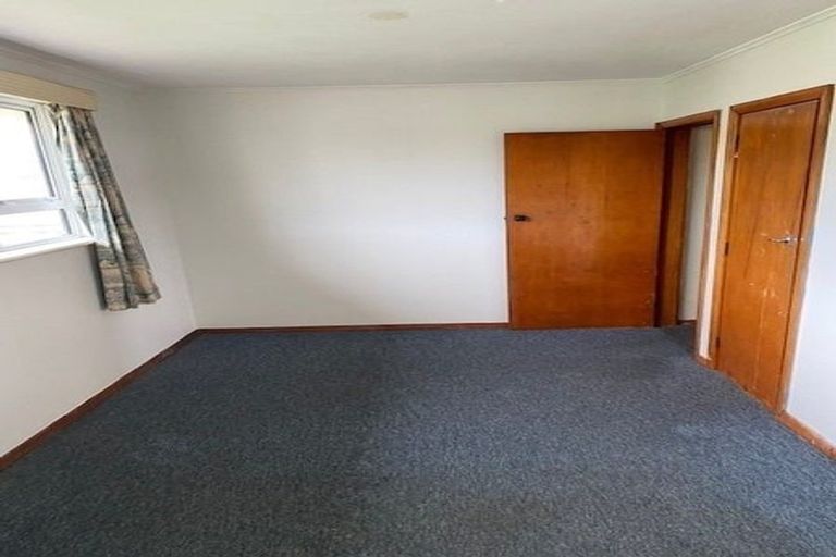 Photo of property in 27 Bell Street, Tawa, Wellington, 5028