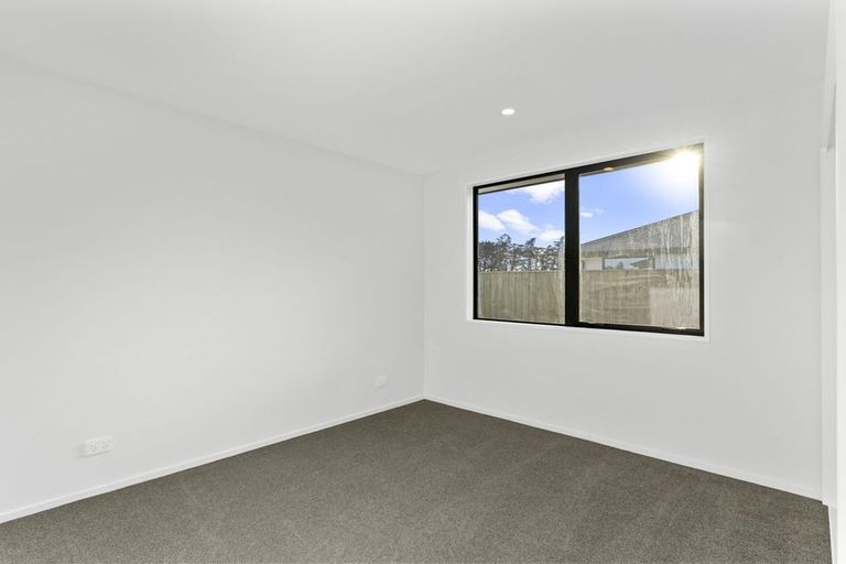 Photo of property in 39 Mehrtens Crescent, Woodend, 7691