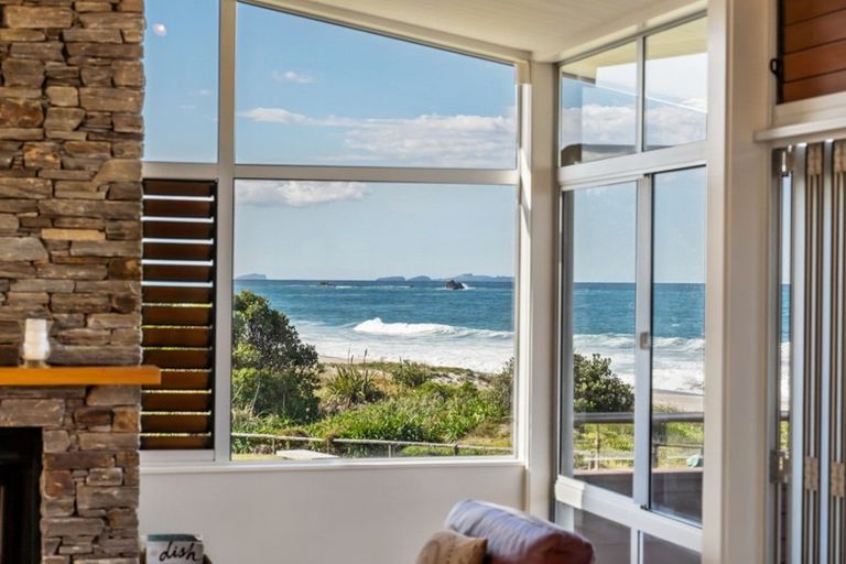 Photo of property in 12 Tuna Place, Whiritoa, Whangamata, 3691