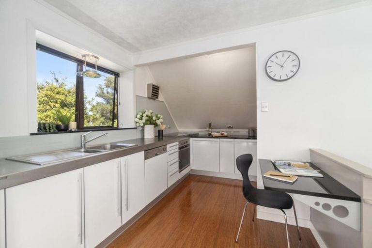 Photo of property in 1/16 Noall Street, Te Atatu Peninsula, Auckland, 0610