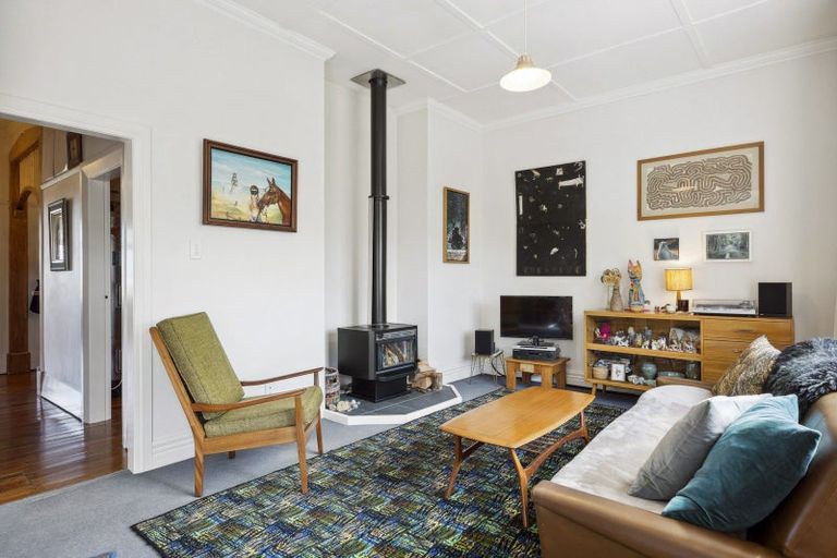 Photo of property in 76 Elm Row, Dunedin Central, Dunedin, 9016