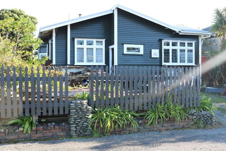 Photo of property in 24 Blake Street, Blaketown, Greymouth, 7805