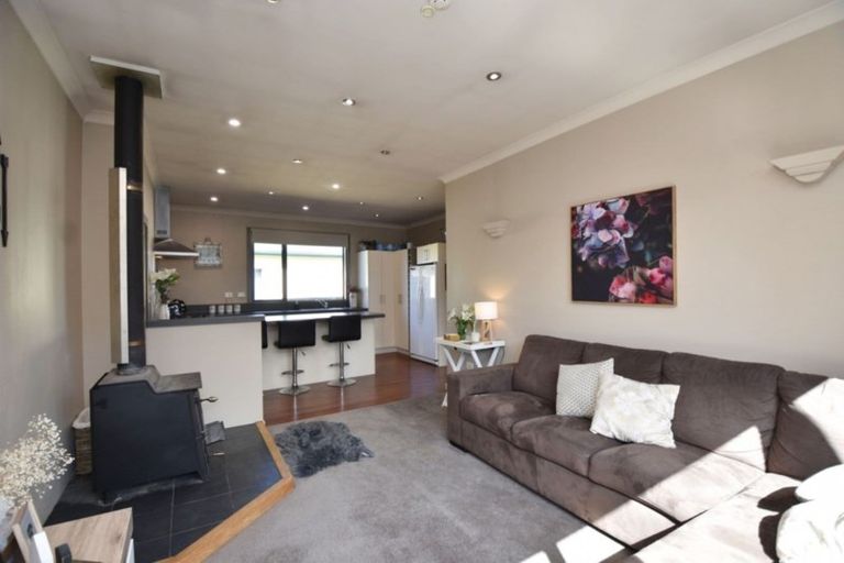 Photo of property in 17 York Street, Strathern, Invercargill, 9812