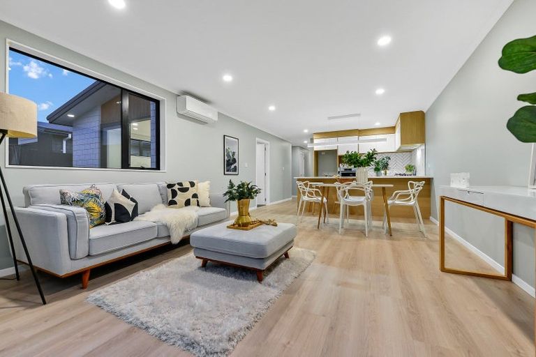 Photo of property in 2/33 Tokerau Drive, Rototuna North, Hamilton, 3210