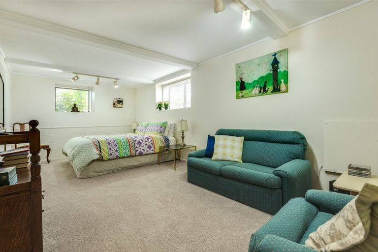 Photo of property in 1/19 Edgeworth Road, Glenfield, Auckland, 0629