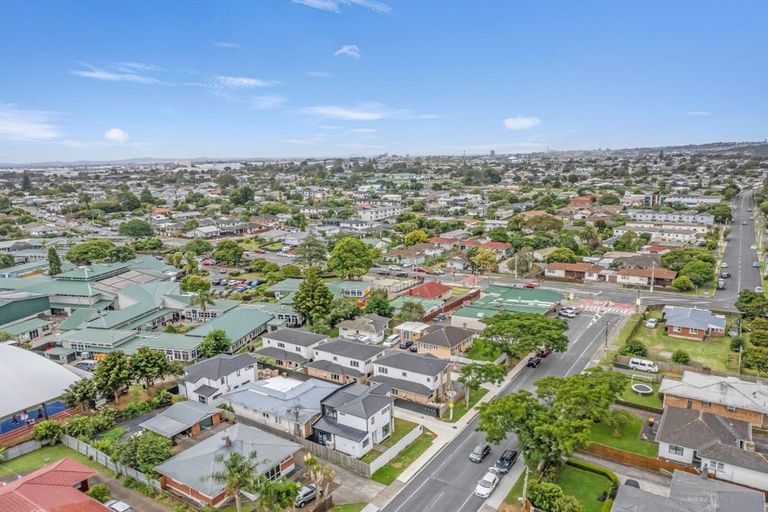 Photo of property in 56 Mckean Avenue, Manurewa, Auckland, 2102