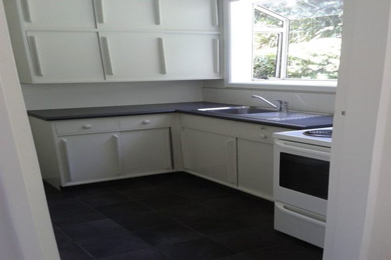 Photo of property in 15b Dormar Place, Churton Park, Wellington, 6037