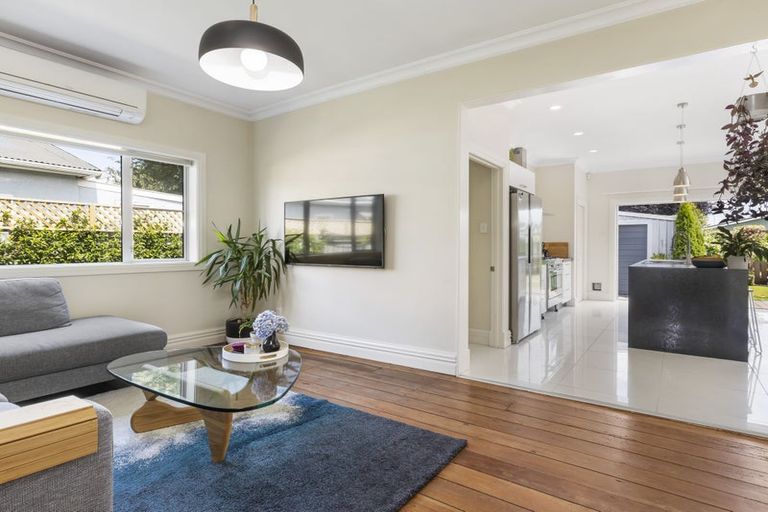 Photo of property in 26 Gibbon Street, Sydenham, Christchurch, 8023