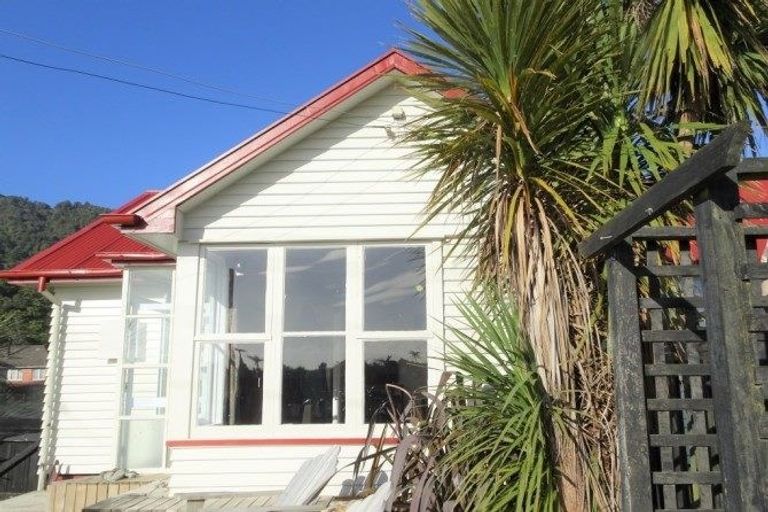 Photo of property in 6 Wickes Street, Cobden, Greymouth, 7802