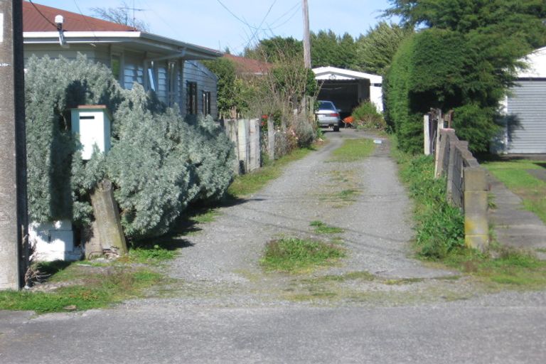 Photo of property in 34 Woodward Street East, Featherston, 5710