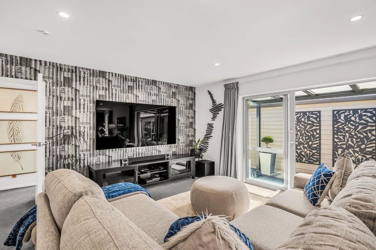 Photo of property in 500c Harewood Road, Harewood, Christchurch, 8051