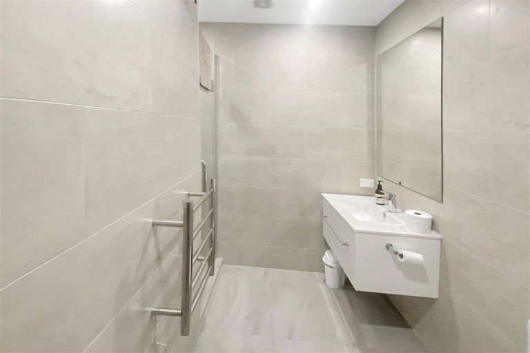 Photo of property in 2/20 Esplanade, Sumner, Christchurch, 8081