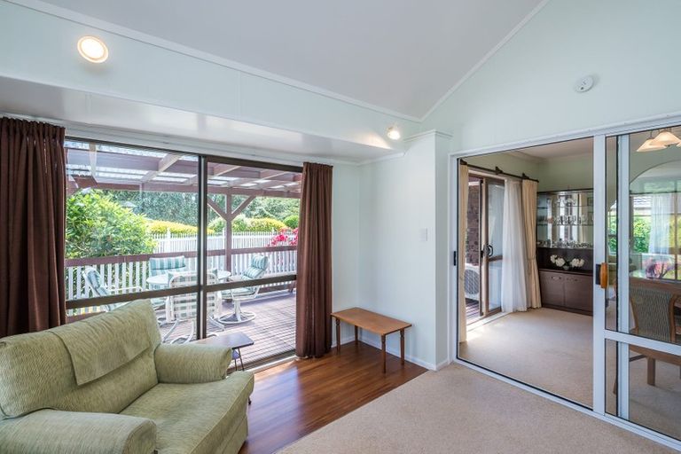 Photo of property in 16 Richmond Avenue, Waikanae, 5036