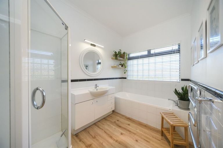 Photo of property in 29 Clearview Drive, Milson, Palmerston North, 4414