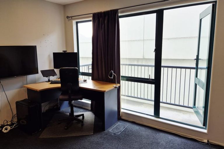 Photo of property in Courtenay Apartments, 301/120 Courtenay Place, Te Aro, Wellington, 6011