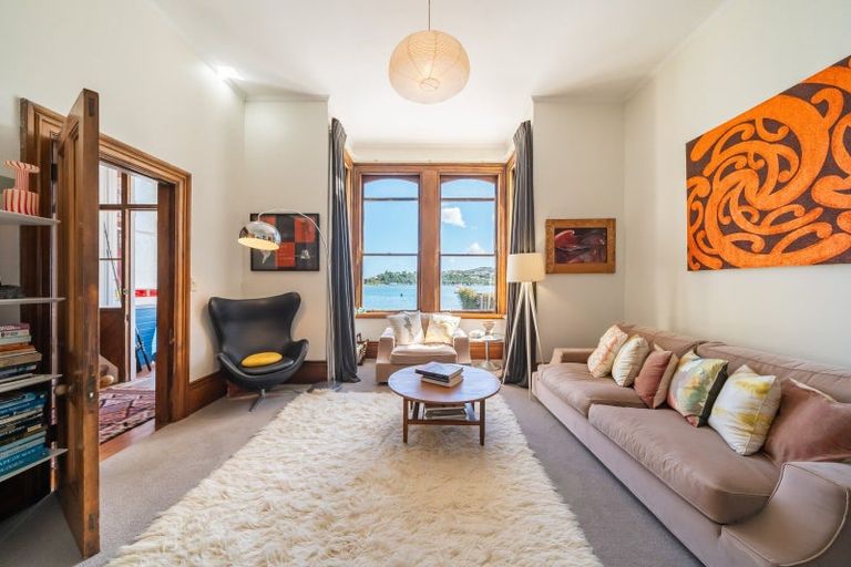 Photo of property in 55 Paremata Road, Paremata, Porirua, 5024