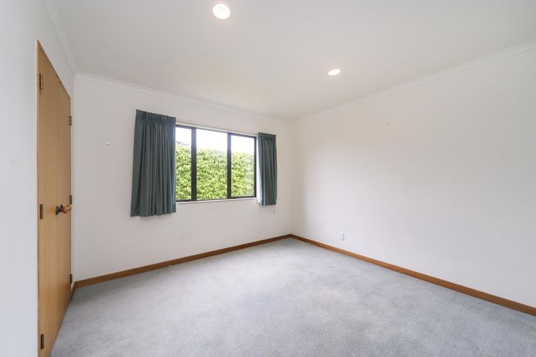 Photo of property in 4 Jensen Street, Hokowhitu, Palmerston North, 4410