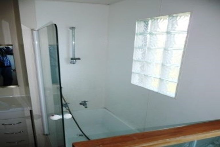 Photo of property in 71 Napier Road, Havelock North, 4130