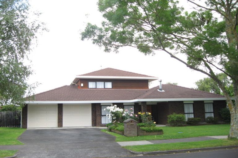 Photo of property in 83 Walter Strevens Drive, Conifer Grove, Takanini, 2112